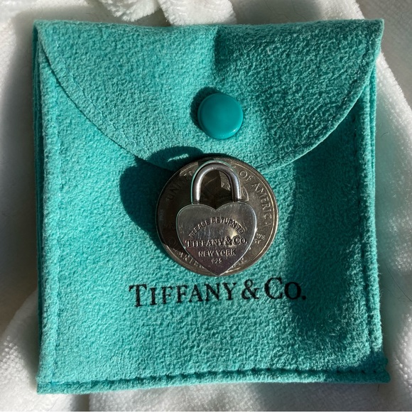 Tiffany & Co. Sterling Silver “Return to Tiffany” Heart Lock Charm - Picture 4 of 4